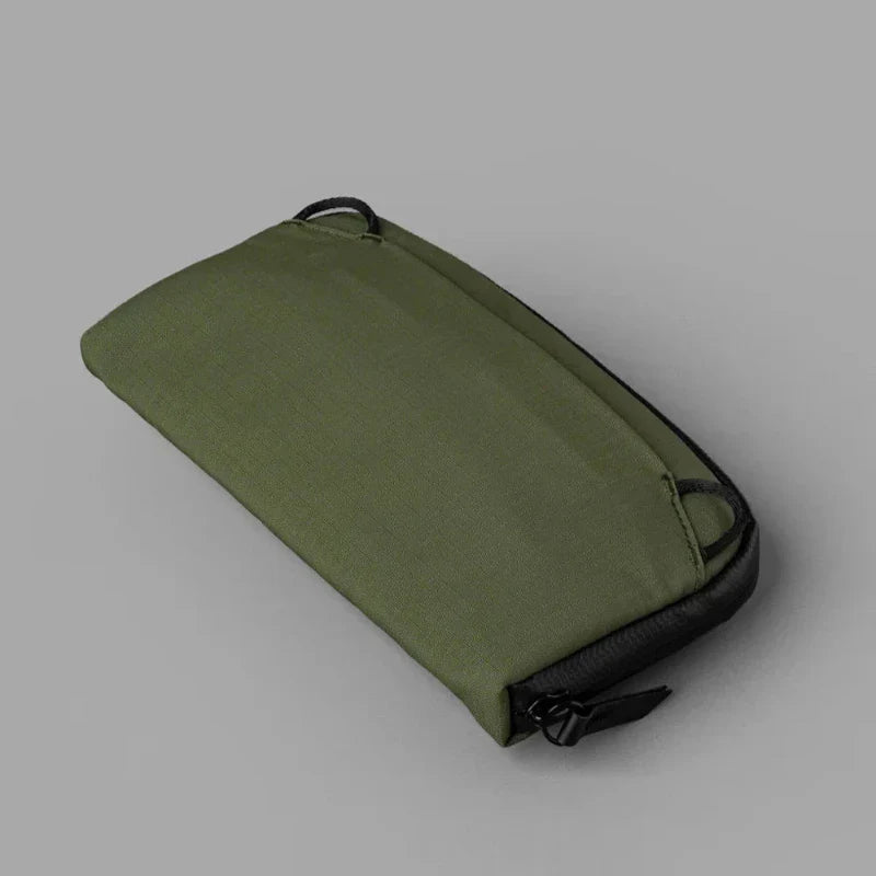 Alpaka Flight Pouch