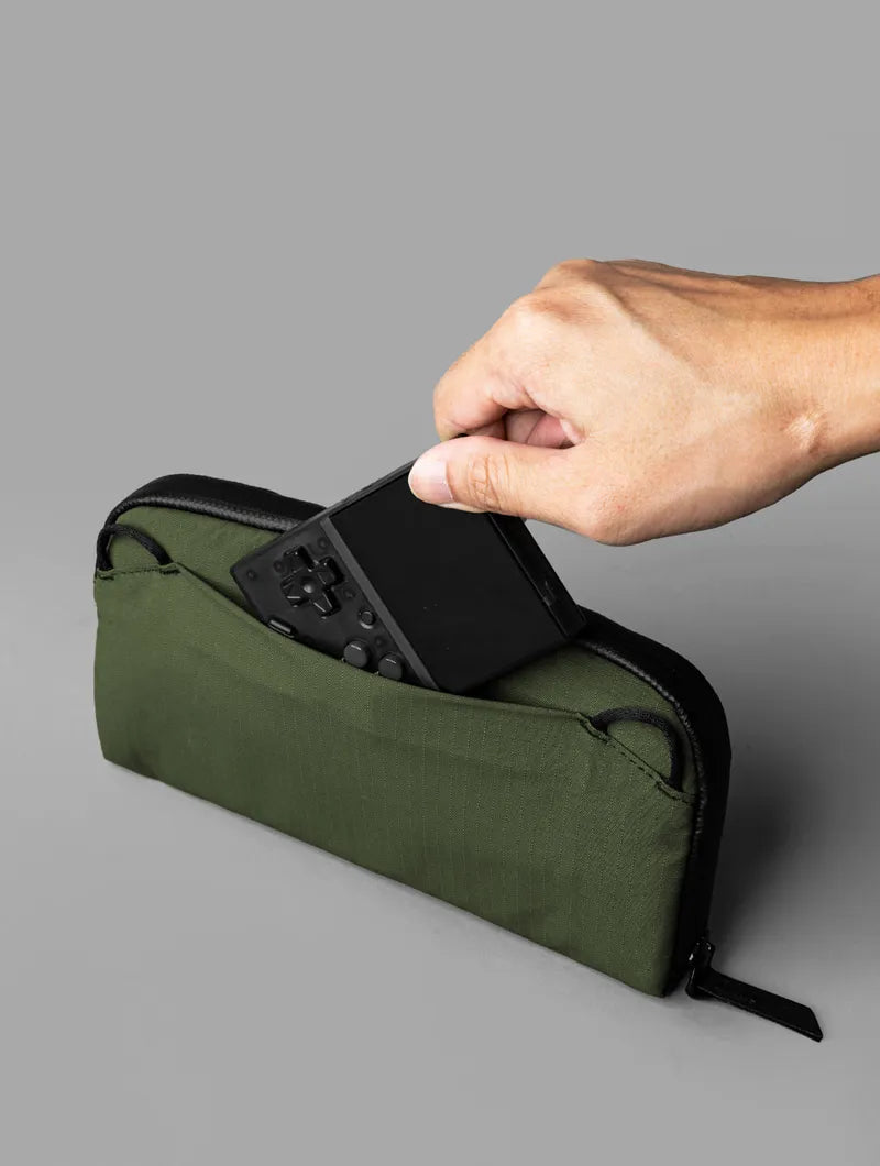 Alpaka Flight Pouch