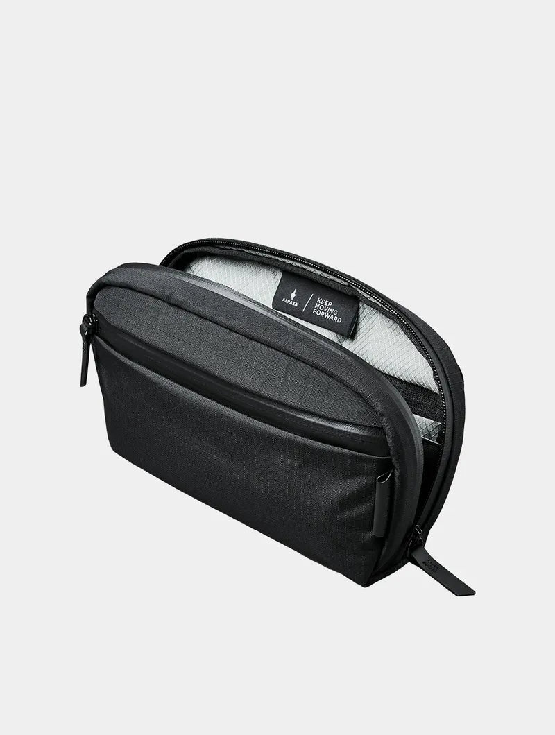 Alpaka Toiletry Bag