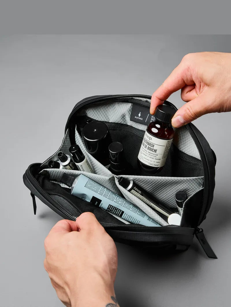 Alpaka Toiletry Bag