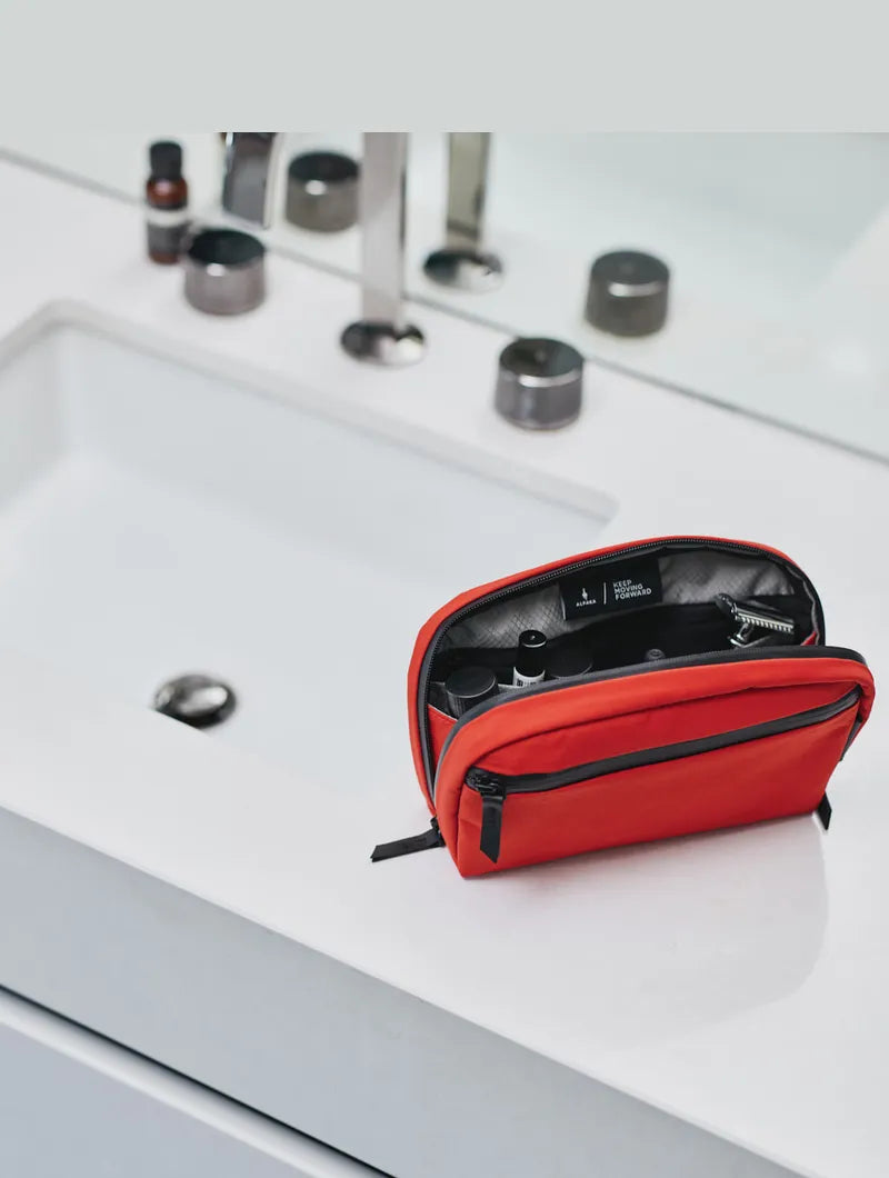 Alpaka Toiletry Bag