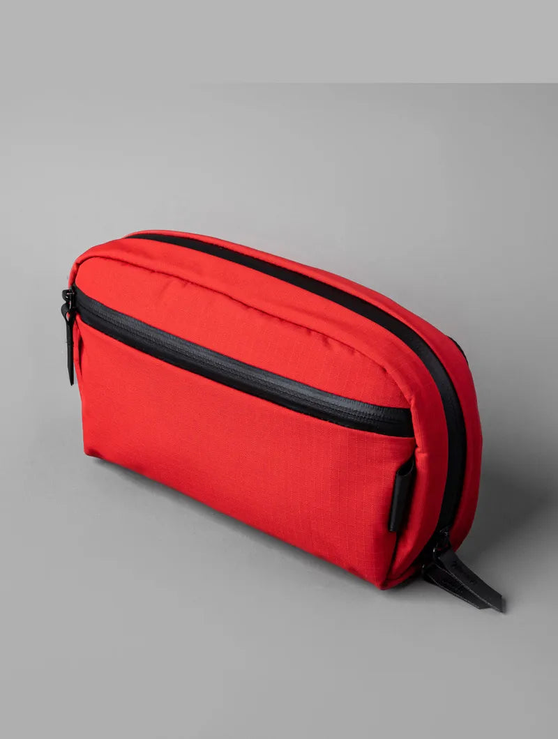 Alpaka Toiletry Bag