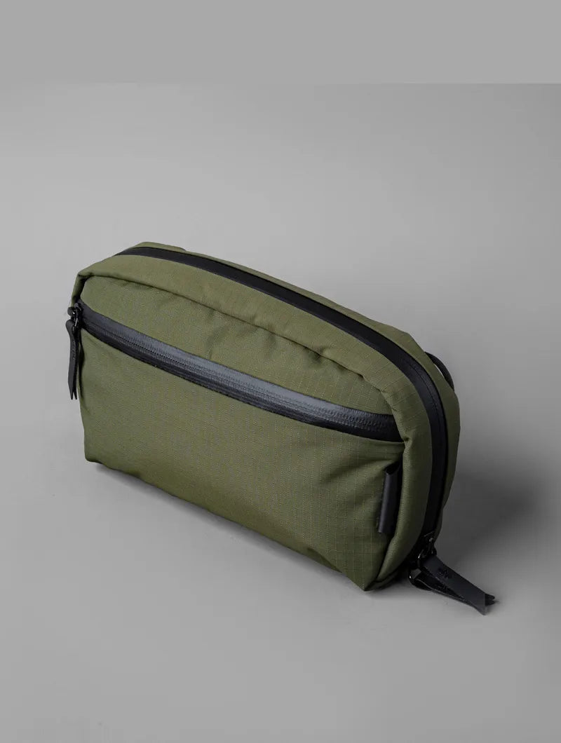 Alpaka Toiletry Bag