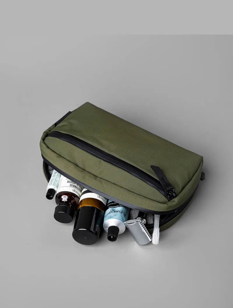 Alpaka Toiletry Bag