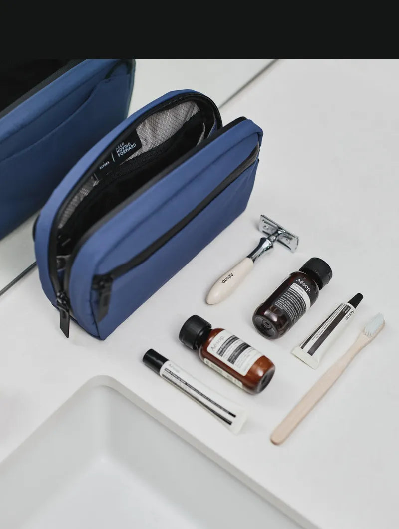 Alpaka Toiletry Bag