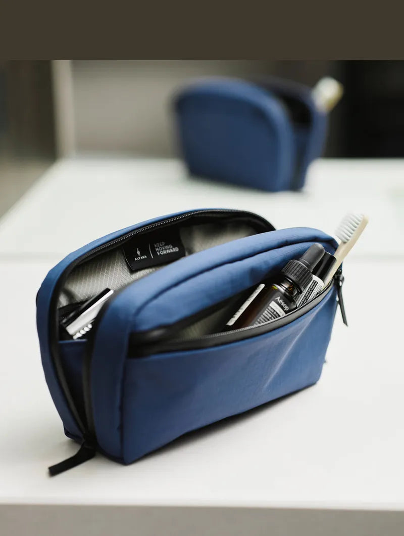 Alpaka Toiletry Bag