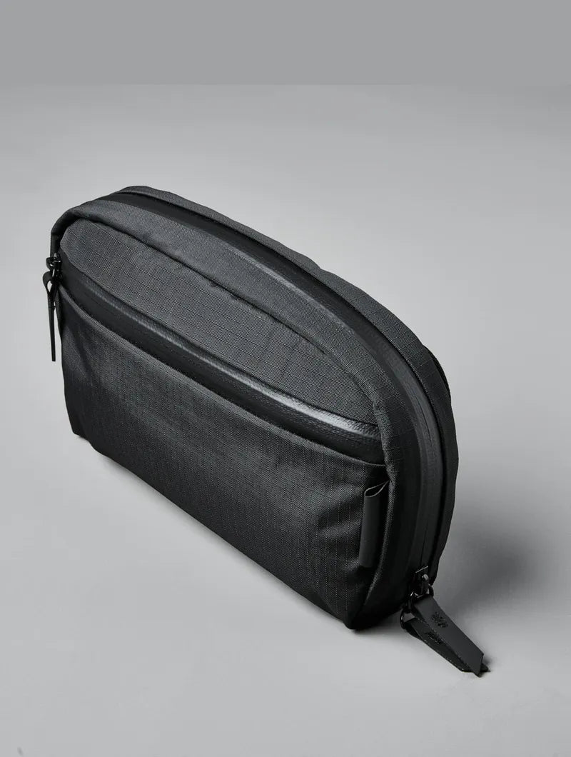 Alpaka Toiletry Bag