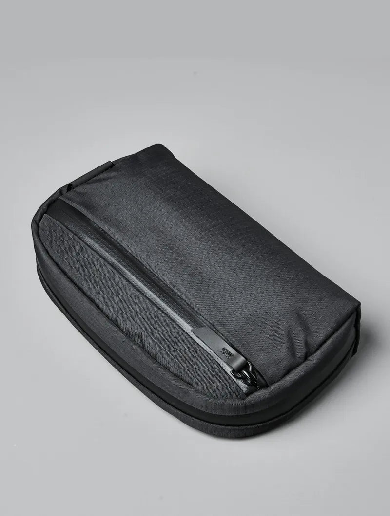 Alpaka Toiletry Bag