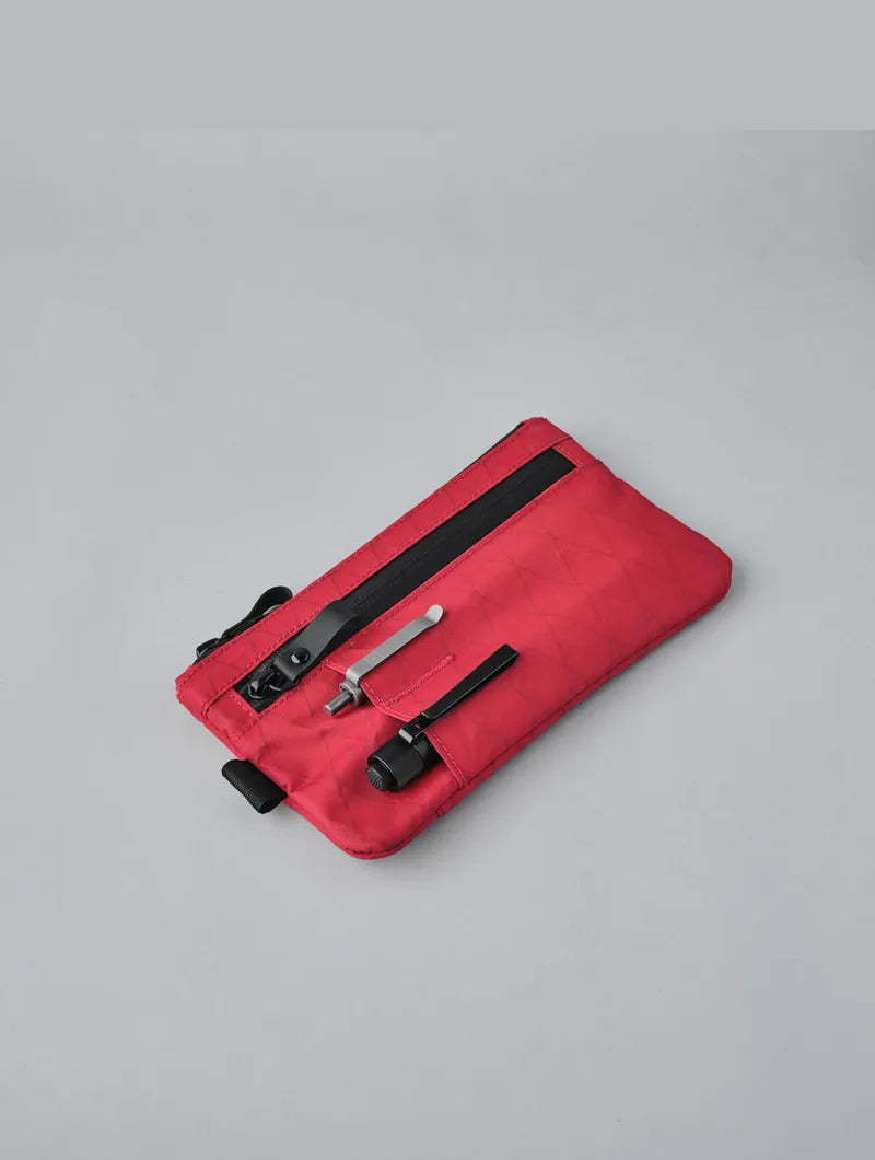 Alpaka Zip Clutch