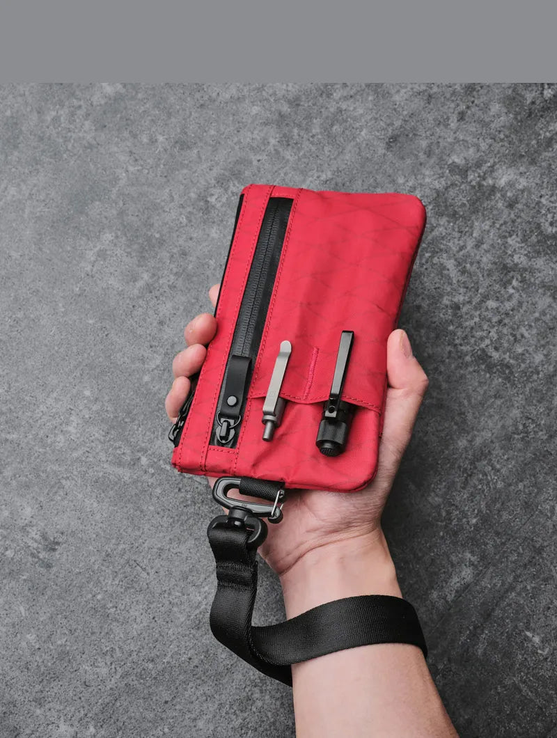 Alpaka Zip Clutch