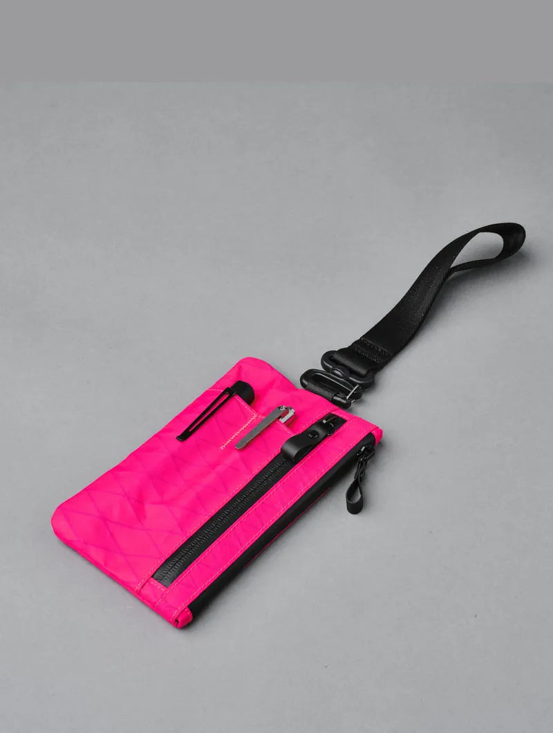 Alpaka Zip Clutch - Hot Pink RVX20