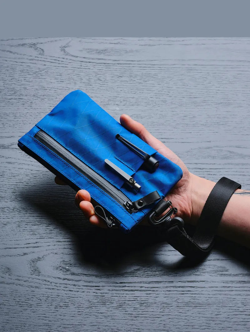 Alpaka Zip Clutch - Vivid