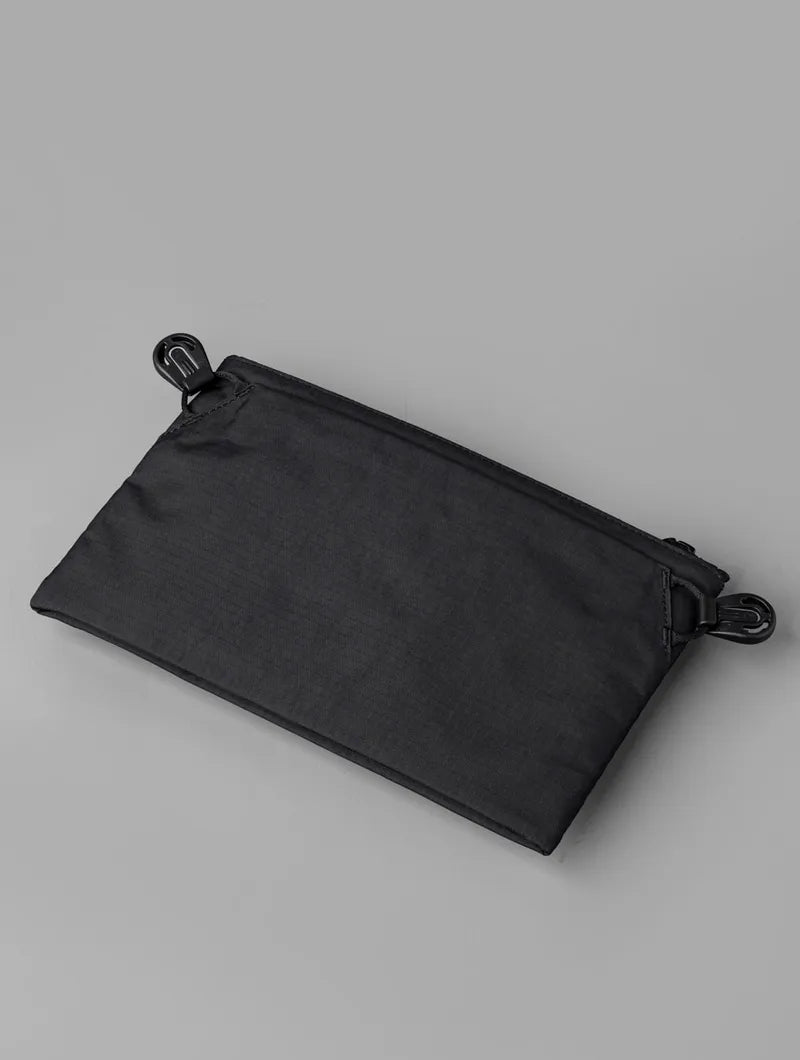 Alpaka Zip Pouch Max V2