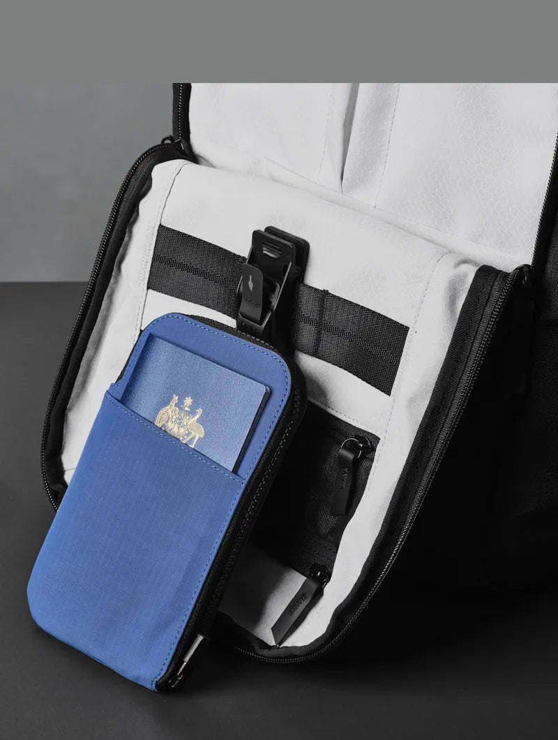 Alpaka Zip Travel Wallet