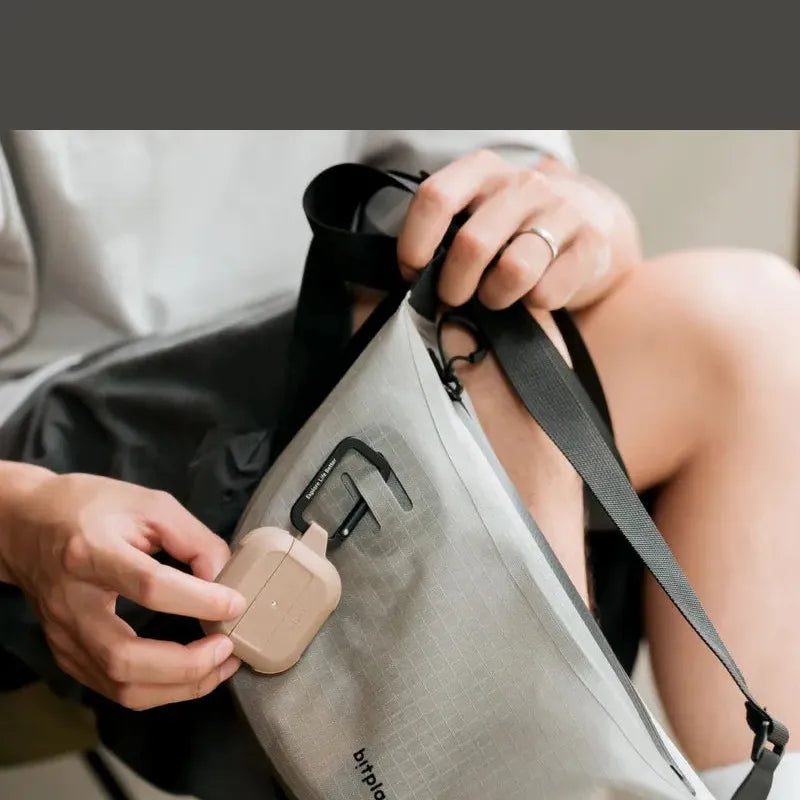 Bitplay AquaSeal Shoulder Bag 2.5L (Cement Grey)