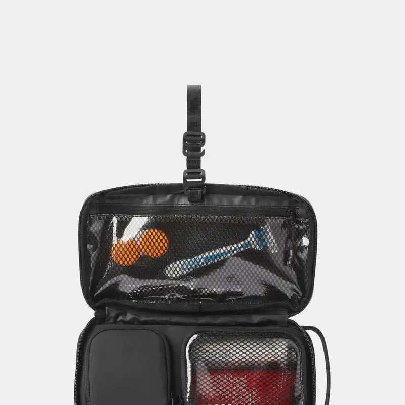 Nomatic Toiletry Bag 2.0