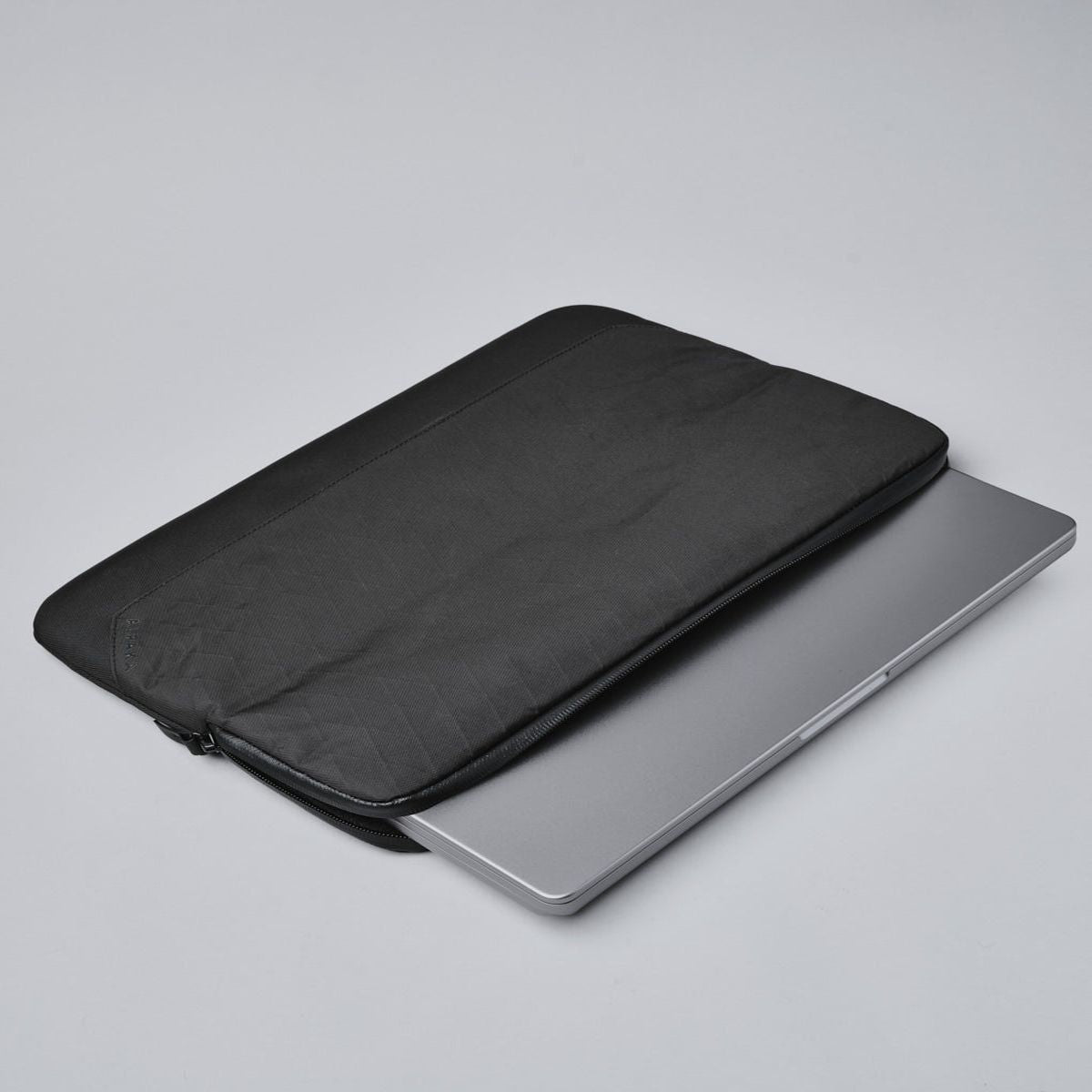 Alpaka Elements Laptop Sleeve 16" - Black X-Pac VX42